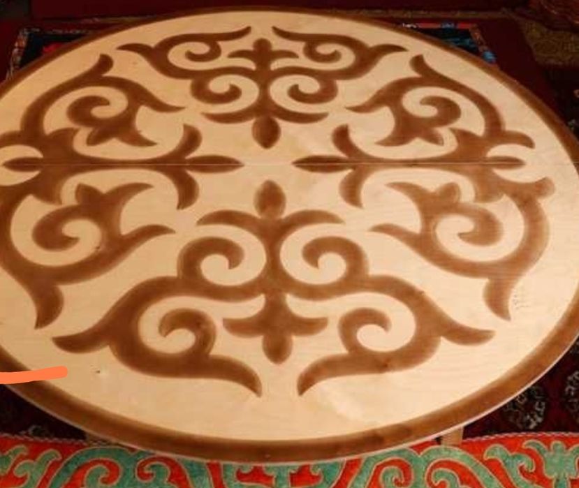 Продам круглый стол