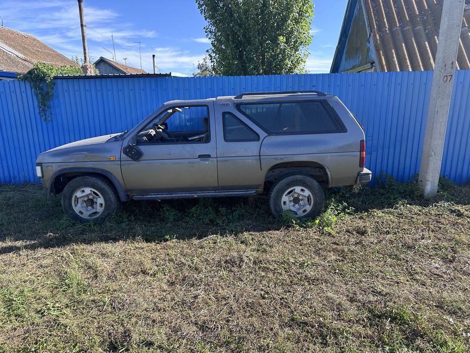 Ниссан Террано.