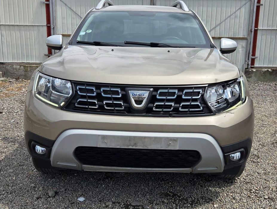 Dacia Duster 4x4 Avariat Ușor fab 2021  Prestige