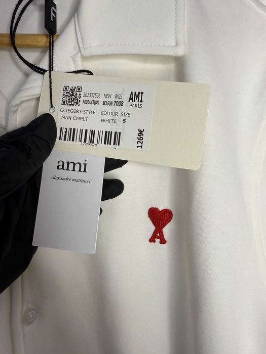 Compleu Ami Paris