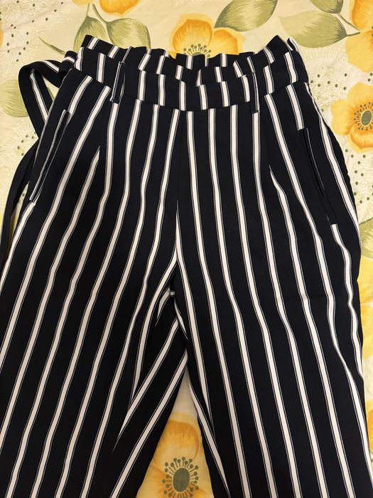 Pantaloni Stradivarius Curea atasata
