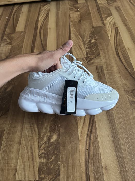 Versace chain reaction triple white REDUCERE 2 zile!!!