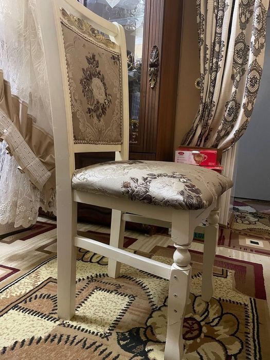 Stullar sotiladi 8 dona