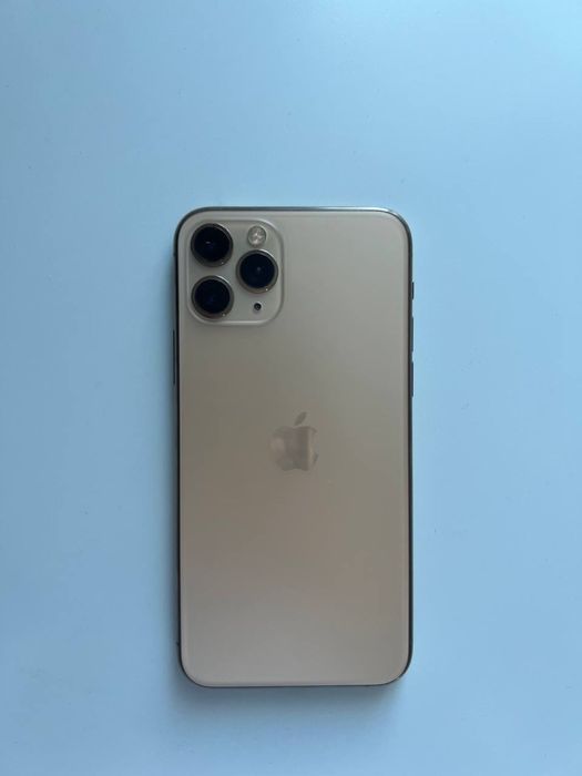 iPhone 11 pro, емкость 70