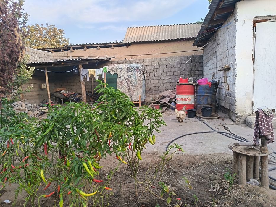 Уй жой сотилади Срочни