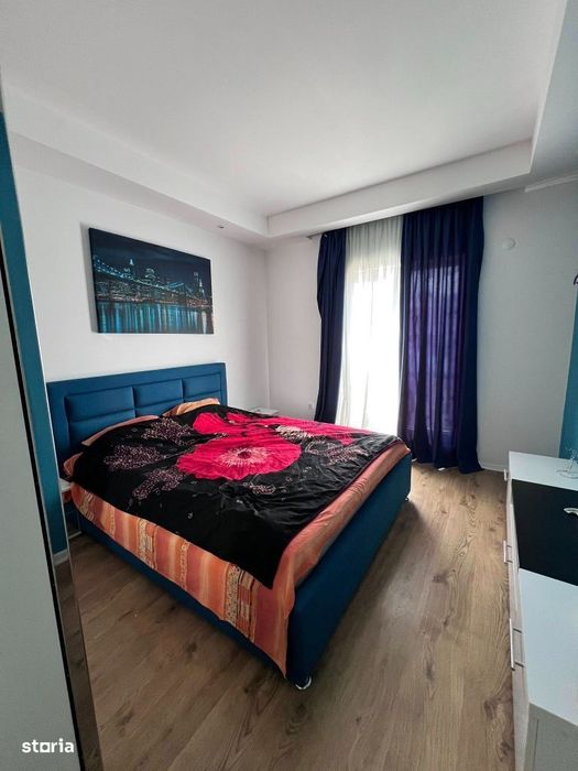 Apartament 2 camere, vedere la piscina, loc de parcare, in Cosmopolis