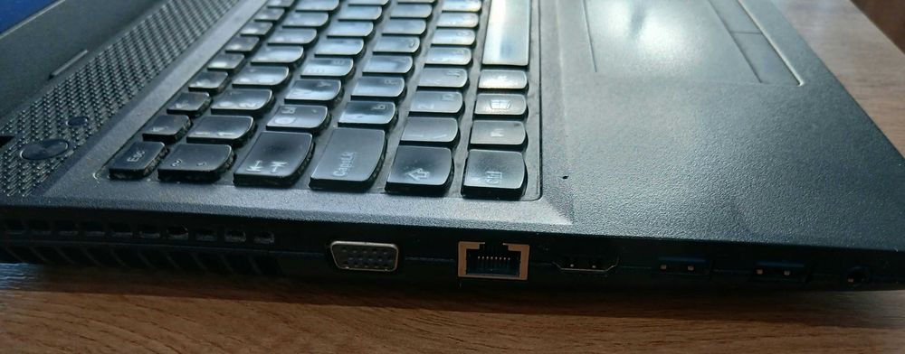 Лаптоп LENOVO I5 2.6Ghz