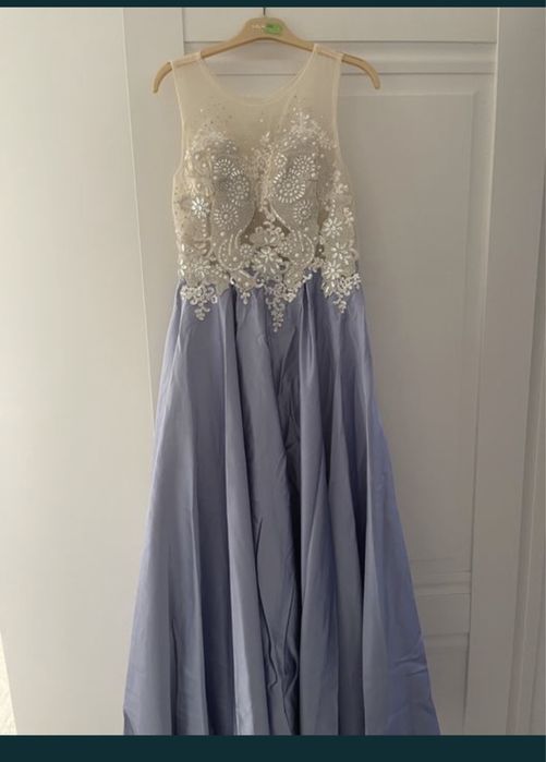 Продам платье вечернее