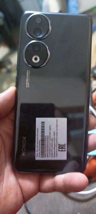 Продам телефон хонор х90