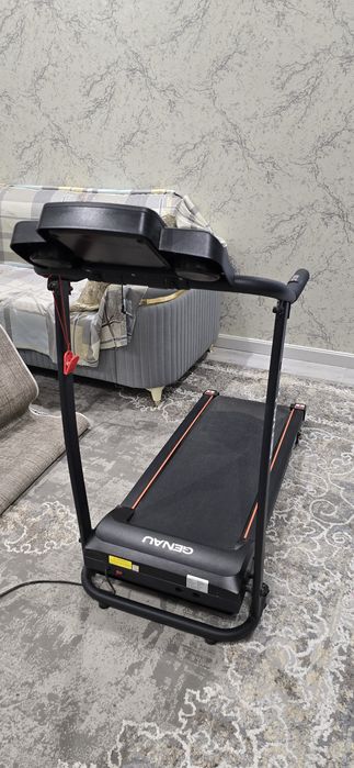 Беговая дорожка сотилади