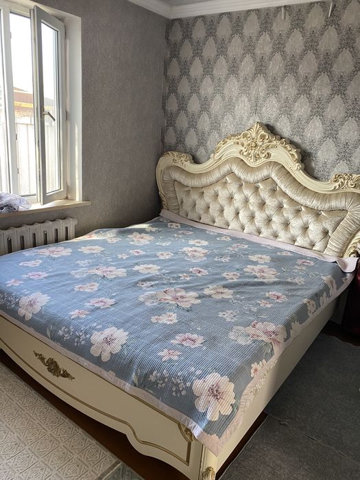 Кровать  размер 180*200