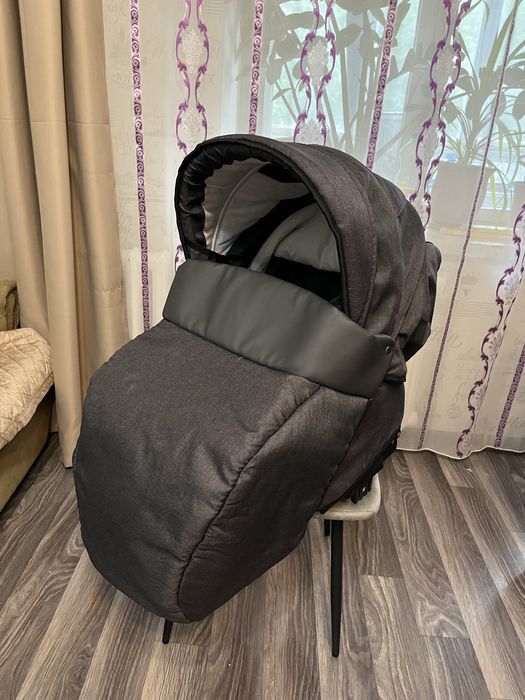 Продам Коляску 2в1