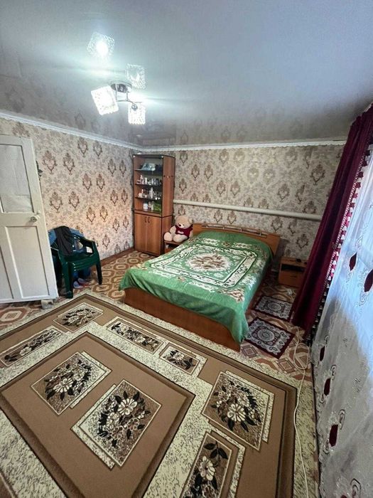 Продам  4х комнатный дом в городе недорого