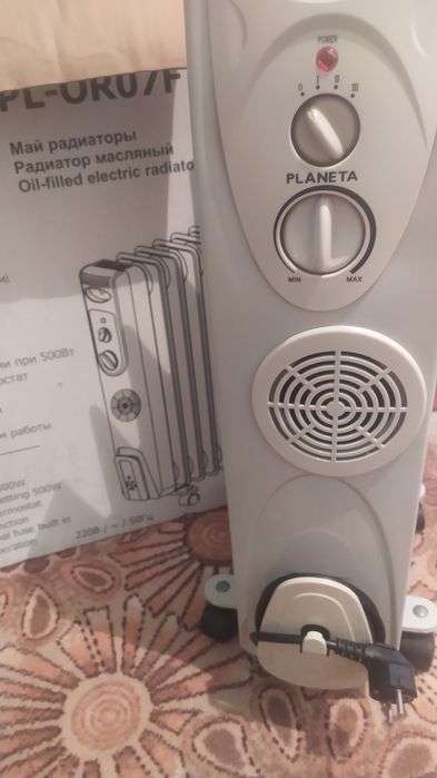 Продам радиатор электрический.