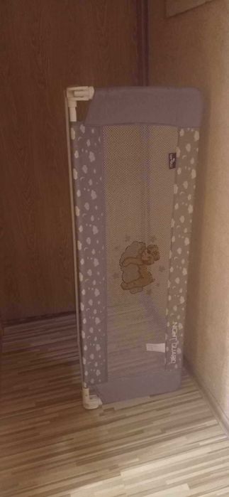 Количка "Чико" запазена и нова предпазна преграда за легло