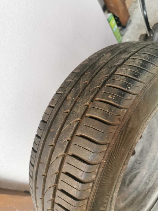 Комплект летни гуми 175/65 R14 с джанти