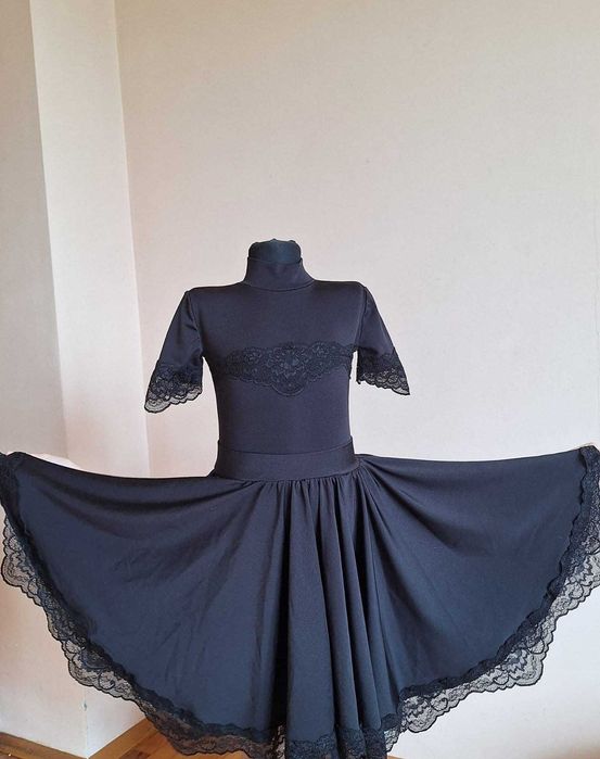 Продавам тренировъчно облекло. Размер 128-134.