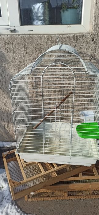 Большая клетка для  попугаев