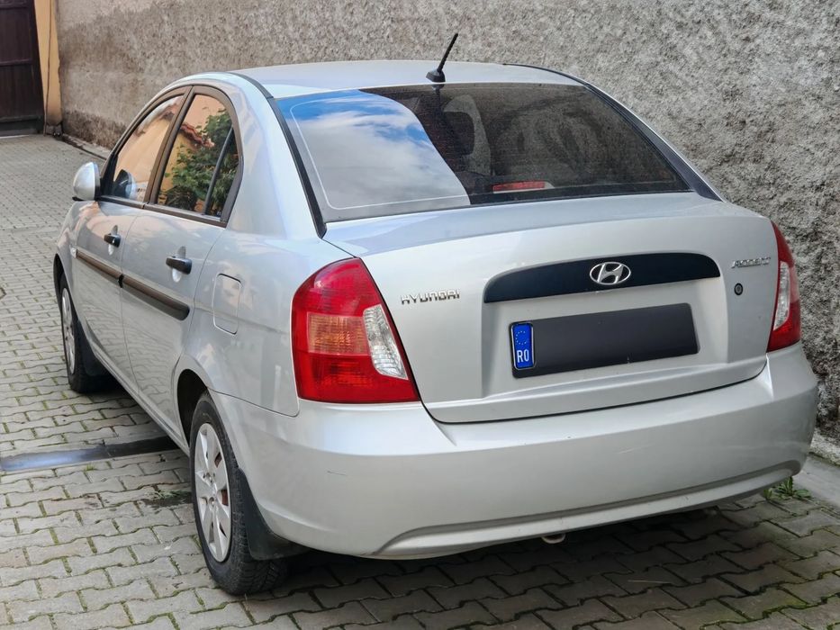 Hyundai Accent Mașina foarte întreținută,îngrijită. Consum mic.