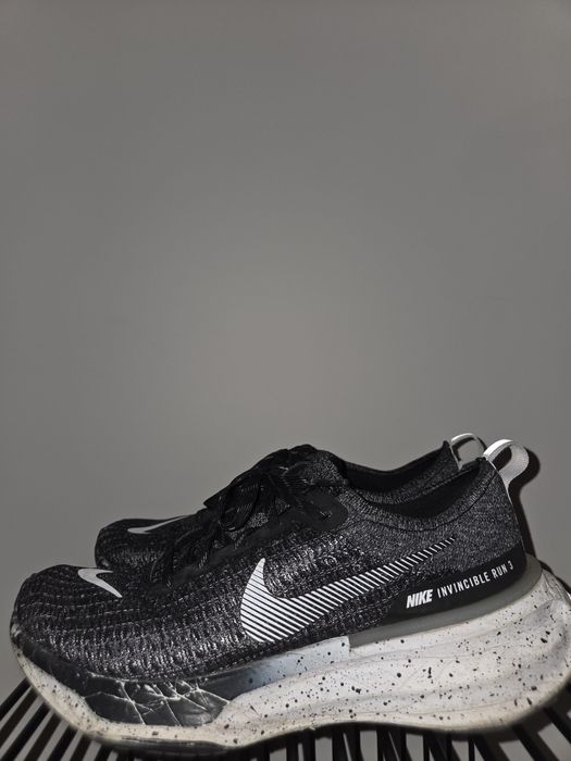 Обувки NIKE Invincible Run 3
