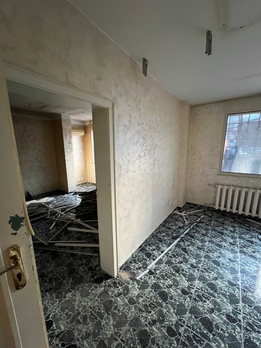 Голям офис под наем в ж.к. Младост 1 до Макдоналдс