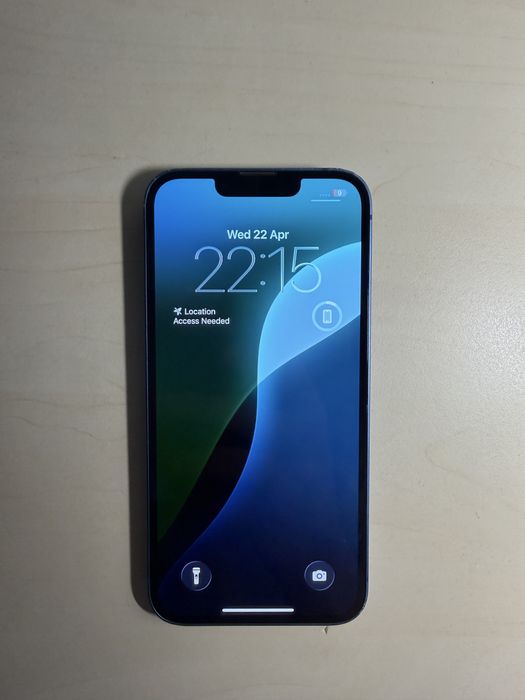 Iphone 13 albastru