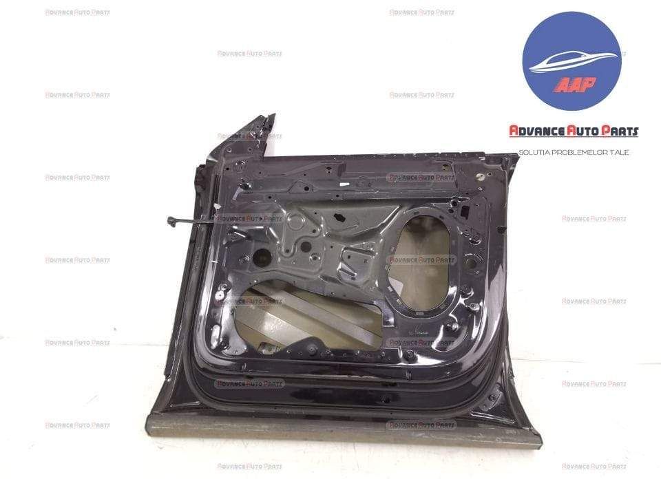 Ауди Q8 / Audi Q8 Оригинална дясна предна врата в добро състояние