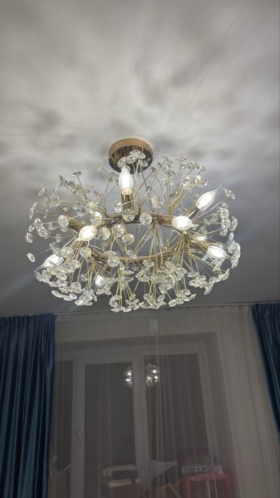 Люстра в отличном состоянии