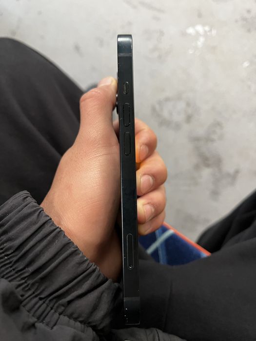 Айфон 13 срочно.