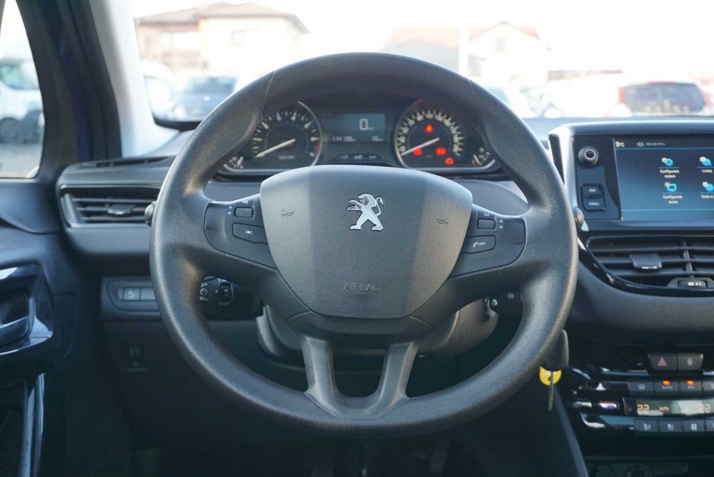 Peugeot 208 PureTech 82 Allure
