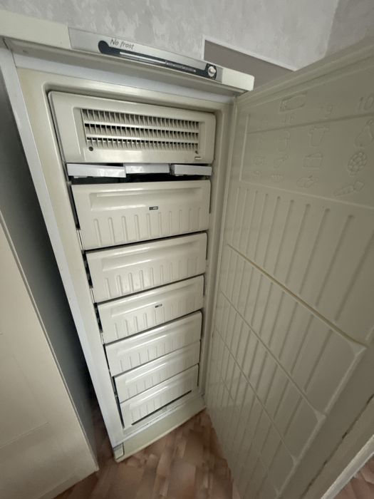 Морозильная камера INDESIT