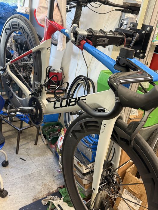 Groupset SRAM Force eTap AXS HRD 2x12