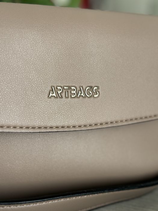 Сумка ARTBAGS в отличном состоянии