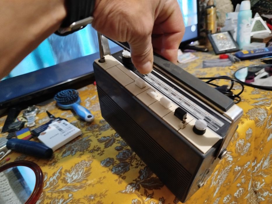 Radio Cosmos 5 românesc