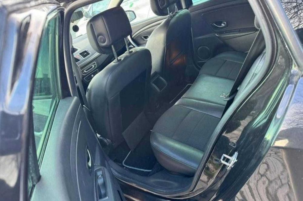 Dezmembrez Renault Megane 3 GT line 2012 interior exterior