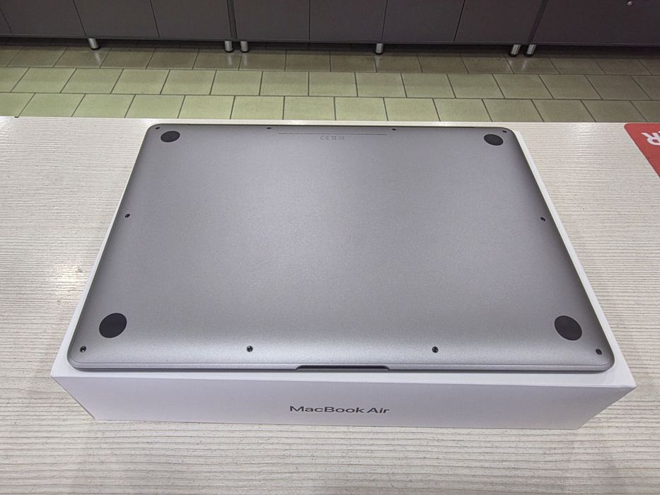 Apple Macbook Air 13 (M1, 8 Gb DDR4)