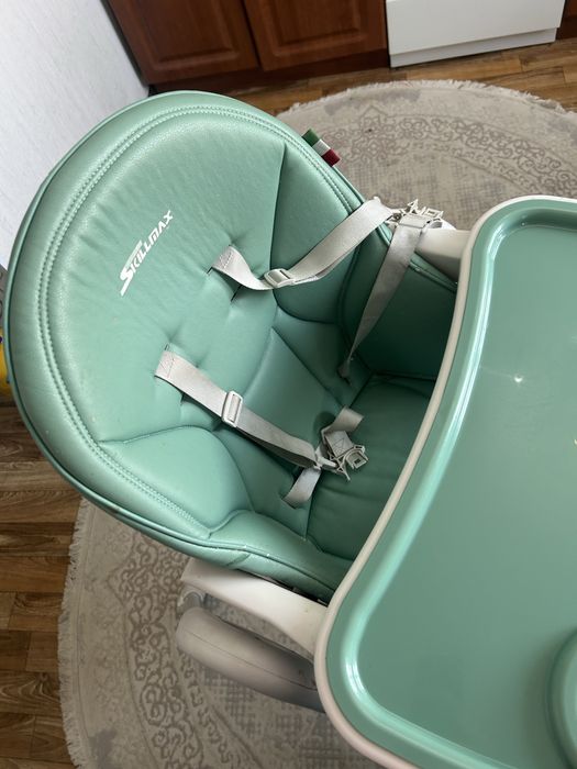 Продам стульчик для кормления