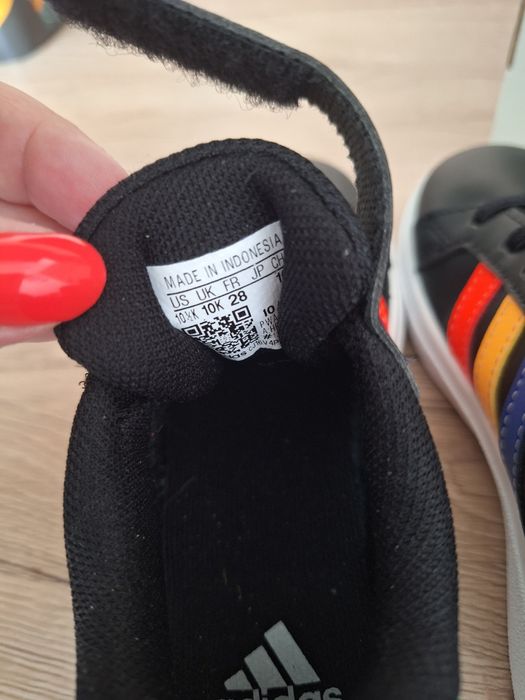 ADIDAS Обувки Grand Court Lifestyle Court
ЧИСТО НОВИ,БЕЗ ЗАБЕЛЕЖКА.
За по тясно детско краче са.На моето дете са тесни.
Номер 28 
Цена 18 евро