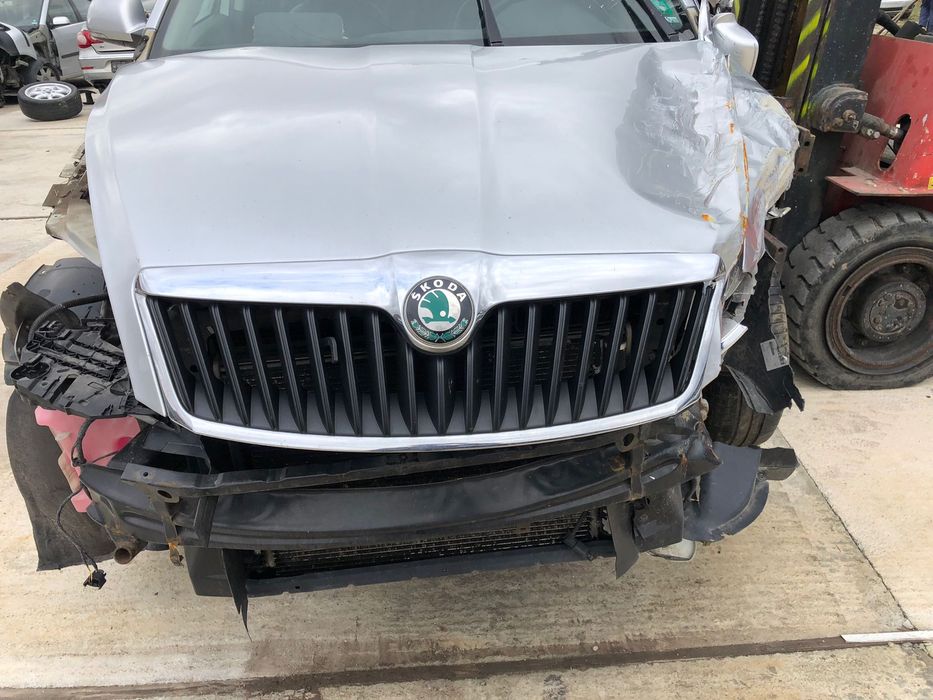 Skoda octavia 1.6tdi 2012г на части