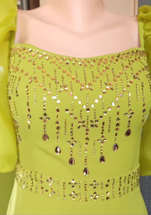 Вечернее платье шикарное