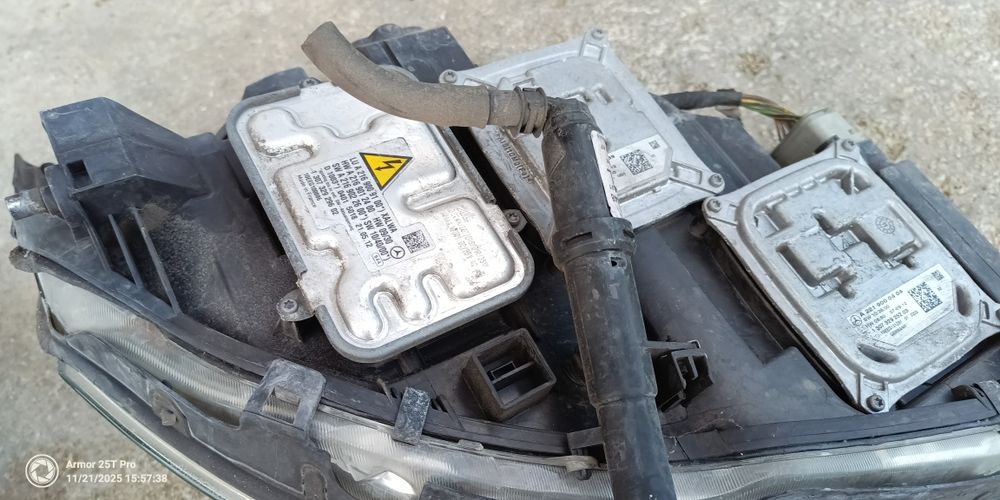 Фарове за Mercedes S класа Фейсови W221