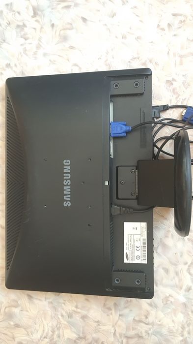 Монитор Samsung 226b. (22 дюймов)