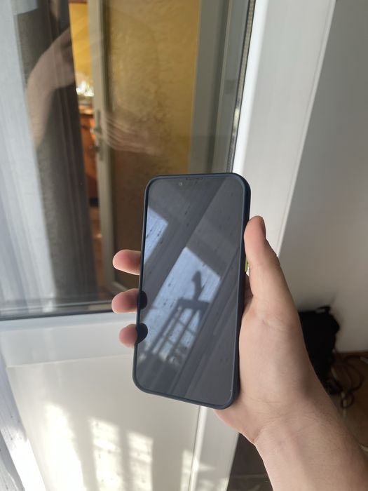 Iphone 13 la schimb