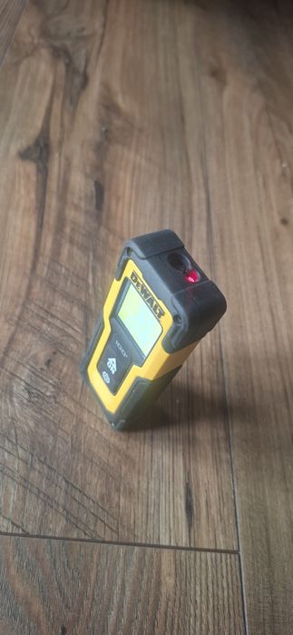 Telemetru cu laser DeWalt NOU