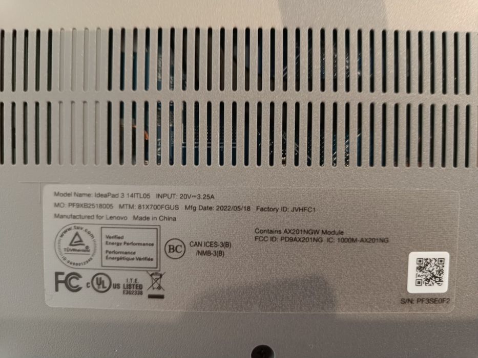 Продавам лаптоп Леново