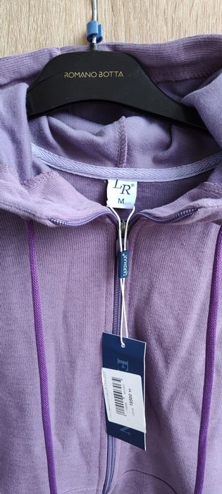 Продам спортивный костюм