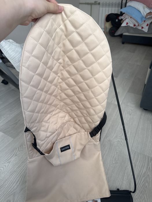 Продам шезлонг новый