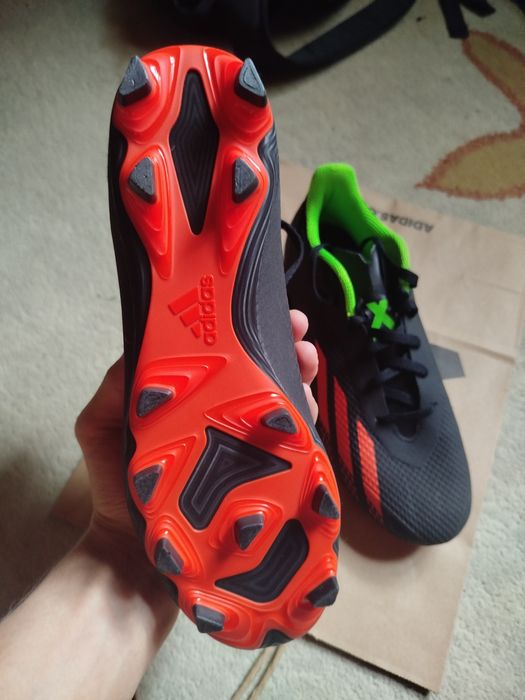 Pantofi de fotbal, marimea 40, de vânzare