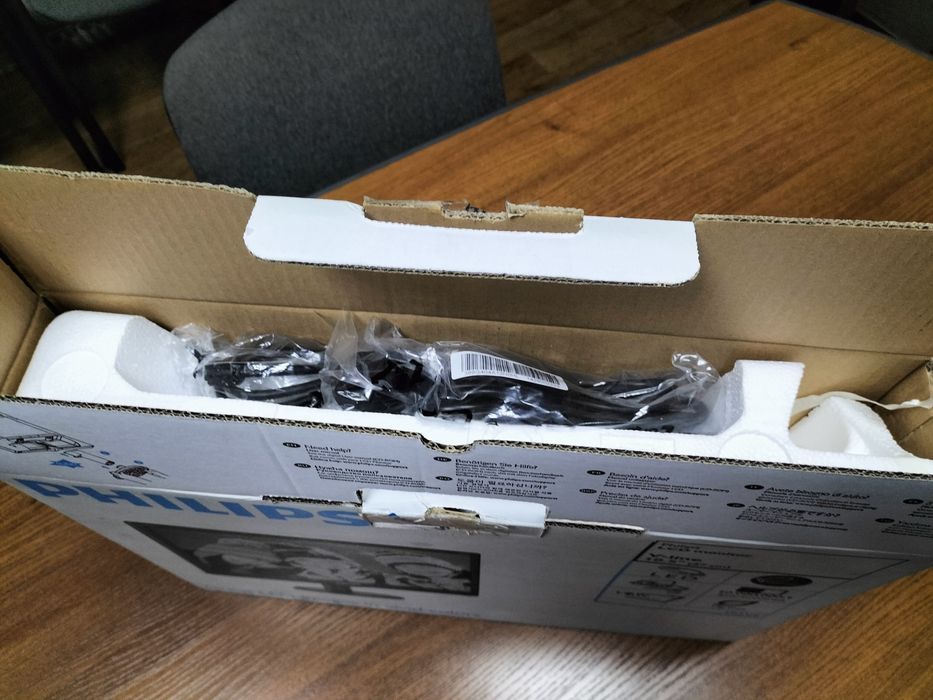 Mонитор компьютерный