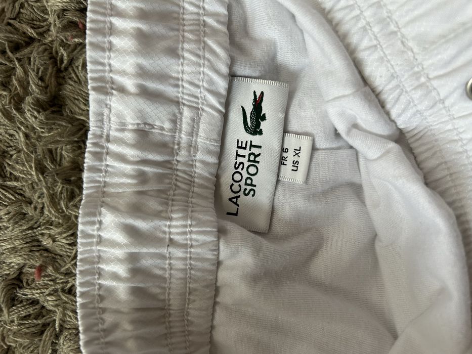 Шорти Lacoste